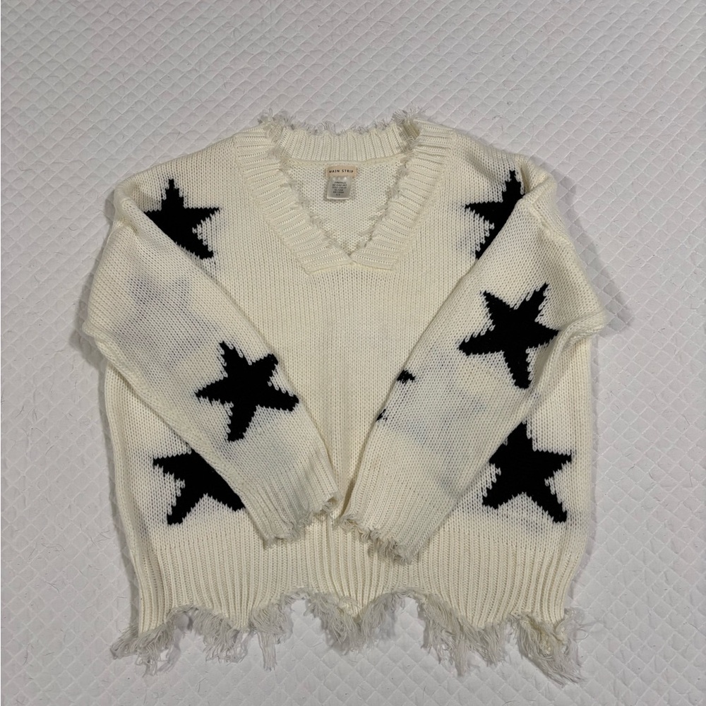Main Strip Cream and Black Star Sweater